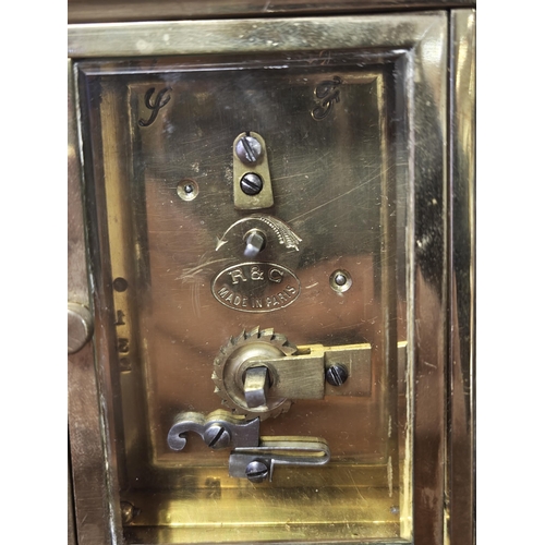 17 - A stunning antique Richard & Co - Paris carriage clock. Measuring approx 10cm