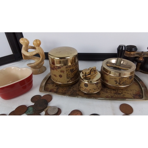 179 - Group of vintage desk and decorative items, comprising a gilt-metal world-map smoking set on tray, a... 