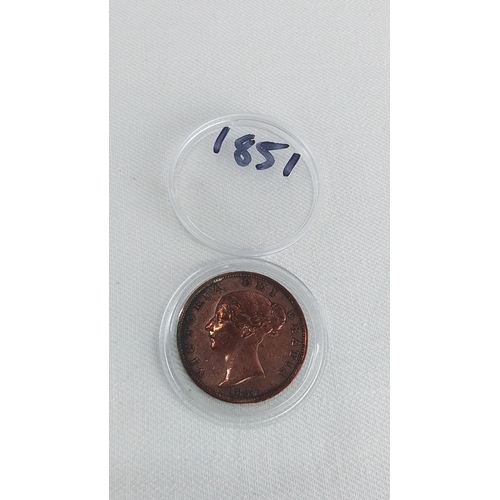 206 - One Victorian copper penny, dated 1854, obverse with laureate head of Queen Victoria and reverse wit... 