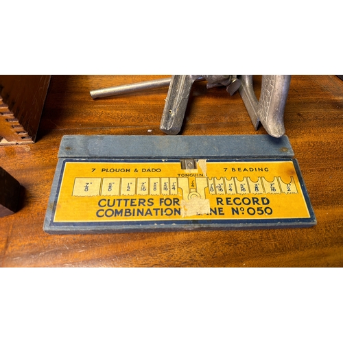 60 - Group of Record Tools Improved Combination Plane components, comprising wooden carrying box and lid,... 