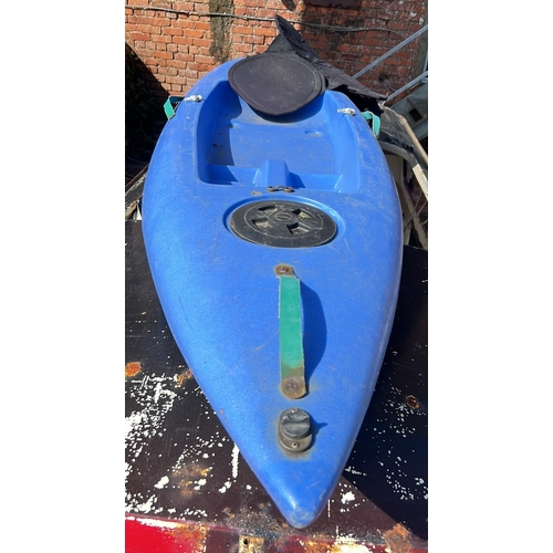19 - One moulded plastic sit-on-top kayak, with integral footwells, screw hatch, carry handles, and bunge... 