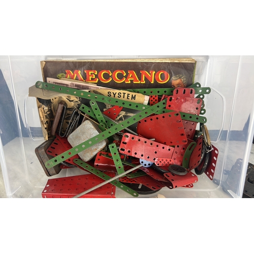 160 - A quantity of vintage Meccano constructional toy parts, comprising red and green perforated plates a... 