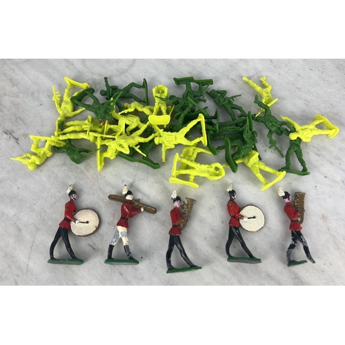 178 - 5 painted lead marching band figures & assortment of toy soldiers.