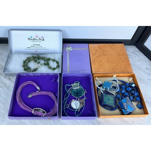 Lot 209       