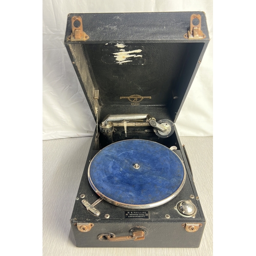 Columbia Viva-tonal Grafonola portable gramophone in a