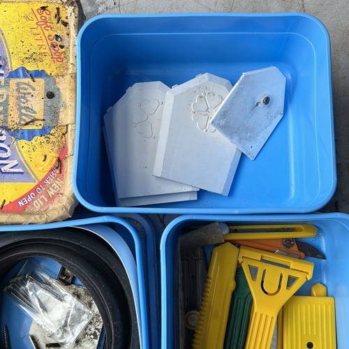 45 - A mixed lot of workshop and DIY sundries, including assorted wire and cable, rubber seals and washer... 