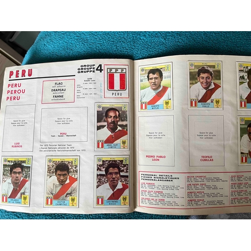 19 - 1970 Mexico World Cup Panini Album, Not complete but has 158 stuck in. Condition is one of the best ... 