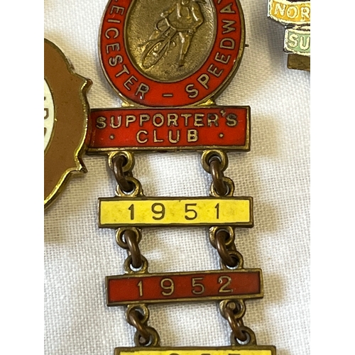 5 - 5 Badges, Leicester Supporters Club, Badge with year bars from 1951 to 1955. Horwich Speedway Suppor... 