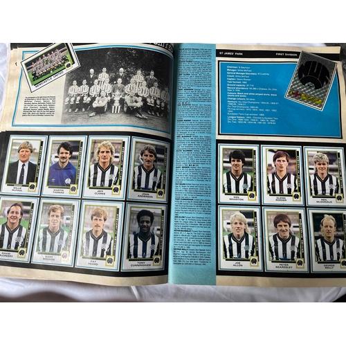 14 - PANINI 86 English league. Complete