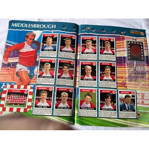 17 - PANINI 89 English league. Complete