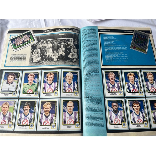 83 - Football 86, Panini complete album, loose cover. Complete