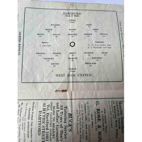 498 - 1961/62 Darford v West Ham United, Metropolitan league, celotaped edge.