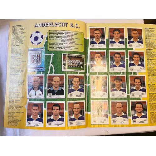 62 - Panini - Football 2001, Belgium complete album.