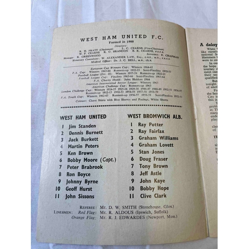 129 - 1965/66 West Ham United v West Bromwich Albion, League Cup Final first leg. Good