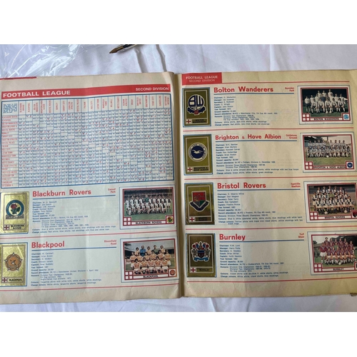 174 - Panini 78 - Complete album, cover has a plastic cover, Fair to good condition due to age and been we... 