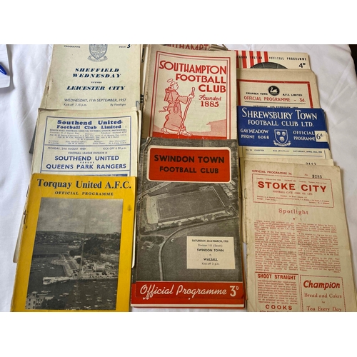 193 - 1950's x 45 programmes, Sheffield Wednesday, Southend, Torquay, Swindon, Southampton, Swindon, Stoke... 