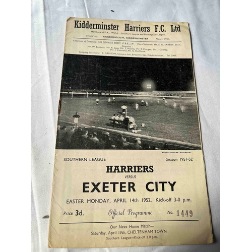 571 - 1951/52 Kidderminster Harriers v Exeter City Reserves, Southern league.