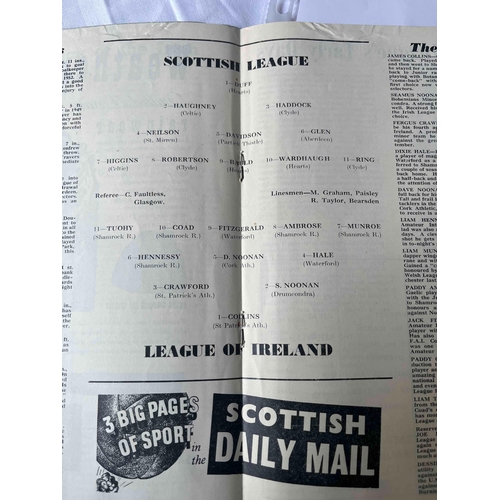 592 - 1954 Scottish League v League of Ireland, very clean