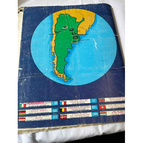 326 - Panini Argentina 78 World Cup, Complete but cover very creased and Back cover has stuck in a small a... 