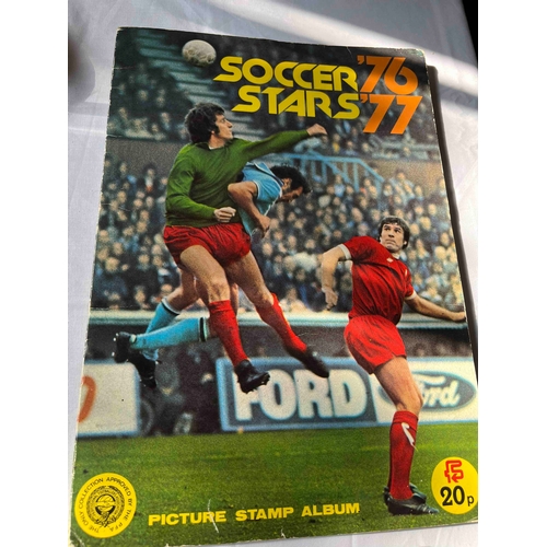 101 - FKS 76/77 Soccer Stars, complete and clean, Order form missing from the back. Back cover is marked.