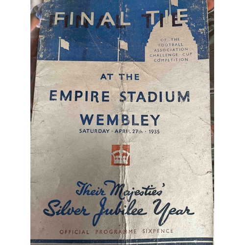 201 - 1935 FA Cup Final, Sheffield Wednesday v West Bromwich Albion, Creased Front and Back Covers, No rus... 