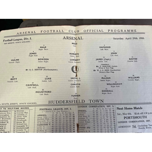 78 - PRE-WAR and 1940's; 1932/3 Arsenal v Huddersfield in excellent condition, 1936/7 Newport v Swindon p... 