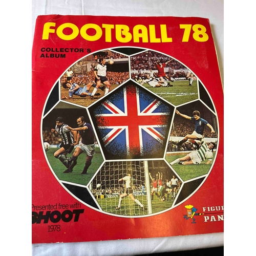 389 - Panini 78 - Complete English football league album in really good condition.