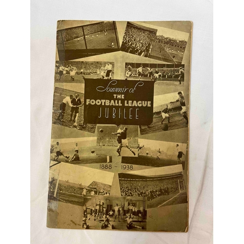 622 - 1938/39 Brentford v Chelsea, Souvenir of the Football League Jubilee edition 1888 to 1938. Loose pag... 