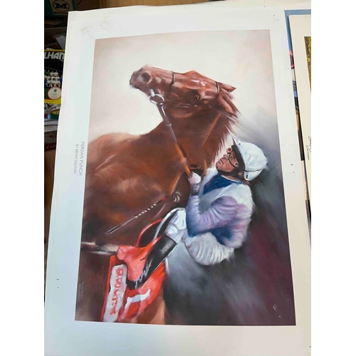 274 - 4 x horse Racing prints, 2 @ 24x21cm the other two half the size. Great Prints ideal for a Pub or a ... 