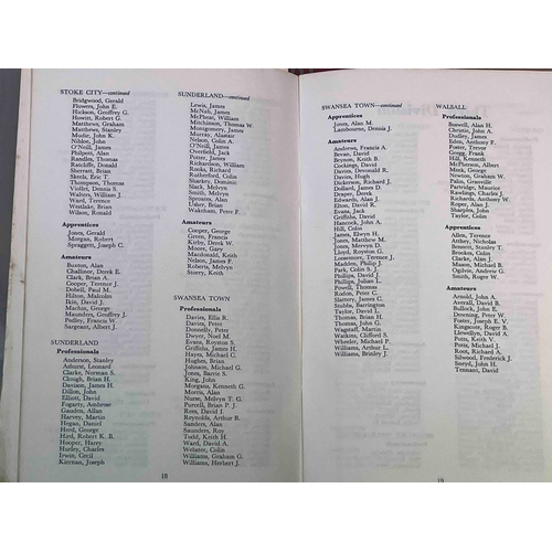 292 - 1962/63 The Football League, Retain and Transfer List. As of May 5th 62. Top of booklet states Stric... 