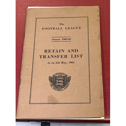 292 - 1962/63 The Football League, Retain and Transfer List. As of May 5th 62. Top of booklet states Stric... 