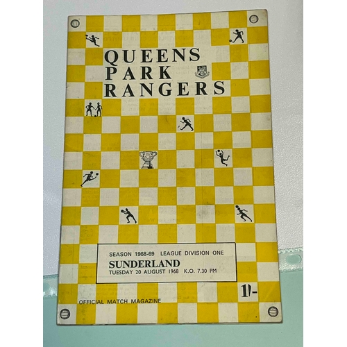 230 - Sunderland Signed Programme for the away game at QPR. 1968/69 including Harvey, Portefield, Ashurst,... 