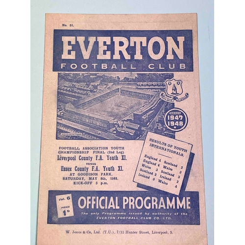 252 - 1947/48 Liverpool County FA Youth X1 v Essex County Youth X1 at Goodison Park. Great condition, no w... 