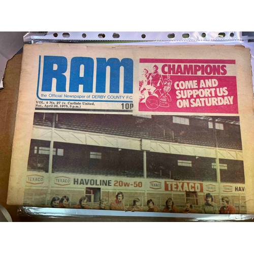 287 - 1974/75 Derby County v Carlisle United, Newspaper programme, Slight damage to front page on spine. C... 