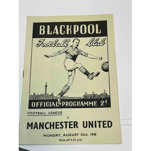 533 - 1948/49 Blackpool v Manchester United, Great condition.