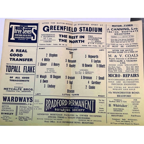 523 - 1948/49 Bradford Park Avenue v Luton Town. Great condition