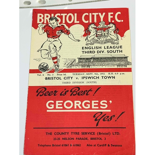 526 - 1952/53 Bristol City v Ipswich Town, great condition