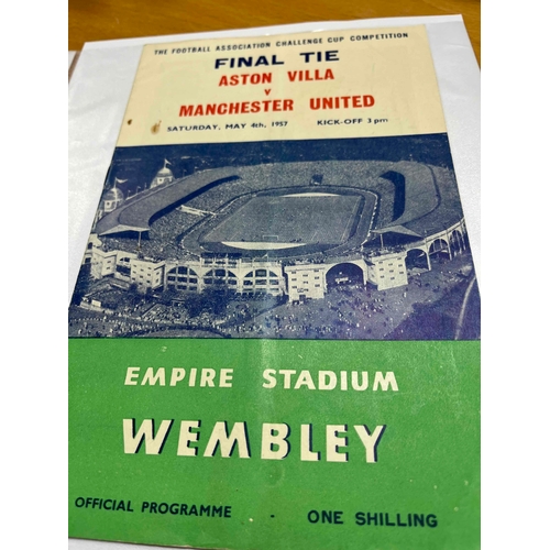 88 - 1957 FA Cup Final, Aston Villa v Manchester United, good, small stain on cover.