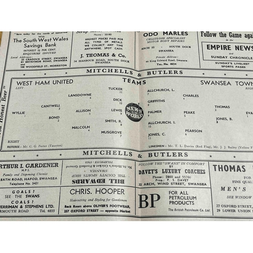 32 - 1956/57 Swansea Town v West Ham United. Good