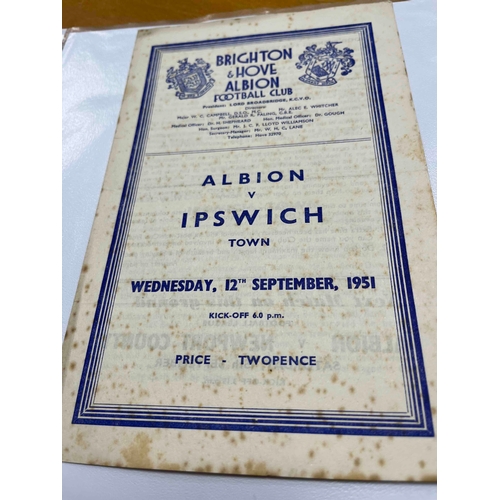 40 - 1951/52 Brighton v Ipswich, 3rd Division South. No team changes but rust spotting throughout.