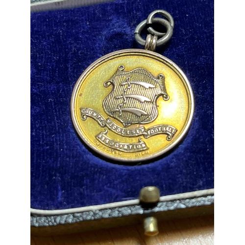 249 - Gold medal, Middlesex County FA, obverse W J Knight, Uxbridge 1895/96. 9 ct, 9.73g.