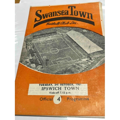 529 - 1961/62 Swansea Town v Ipswich Town 3/10/61, Clean