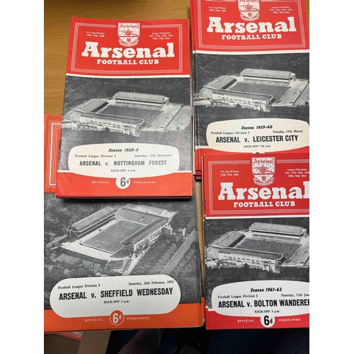 27 - Box of over 130 Arsenal 50's / 60's in great condition. slight Duplication