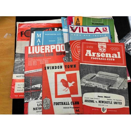 63 - 46 x Newcastle United Aways 50's / 60's, Includes 57/58 v Sheff Wed, Forest, 58/59 v Luton Town, 59/... 