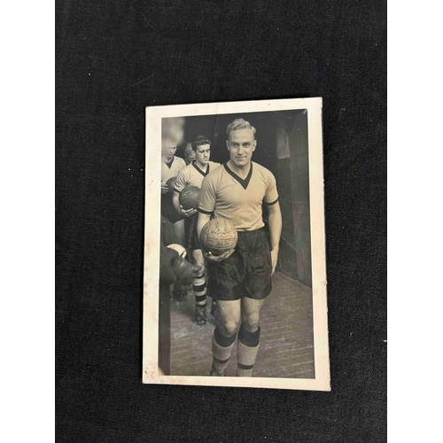 283 - Picture card, Billy Wright, Wolves and England Legend.