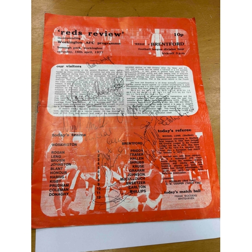 727 - 1976/77 Workington v Brentford, Unknown autographs on the front.