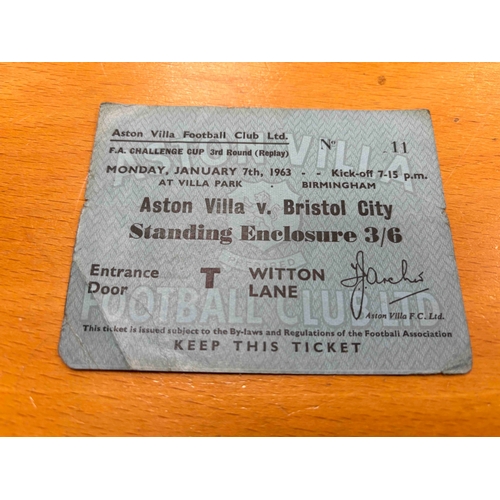 Lot 50        