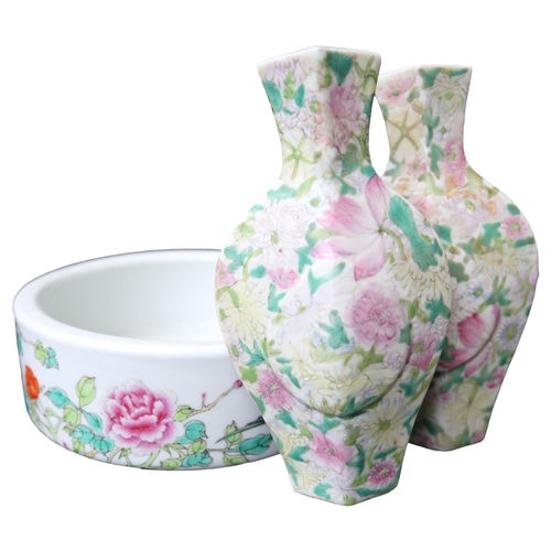 236 - TWO CHINESE DECORATED SPILL VASE, A FLORAL BOWL AND A CHINESE TEA POT           **PLEASE NOTE: THIS ... 