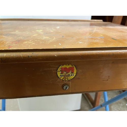 105 - CHILDS VINTAGE FOLDING SCHOOL TYPE DESK