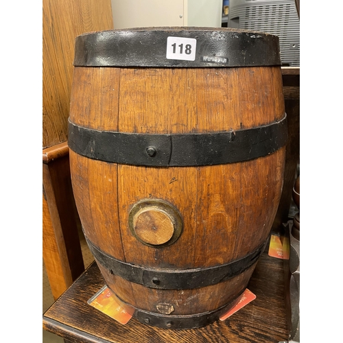 118 - OAK MEDIUM BARREL